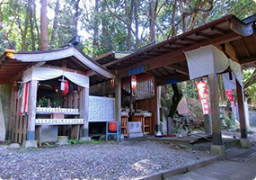 恋の水神社